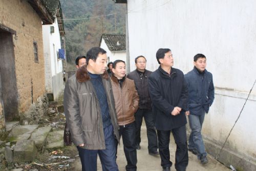 六百里猴魁光彩溫暖行動(dòng).jpg 六百里猴魁光彩溫暖行動(dòng).jpg